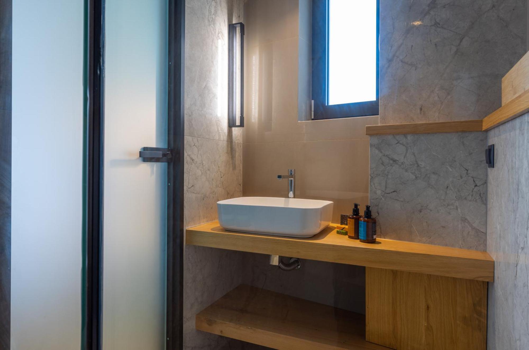 Hotel Anadeo & Exanthia